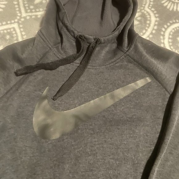 Boys Medium bundle- Nike black sweatshirt and Columbia brown fleece - Picture 10 of 11